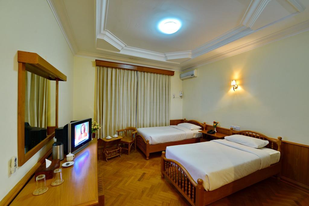 Win Unity Hotel Pyin Oo Lwin Exteriér fotografie